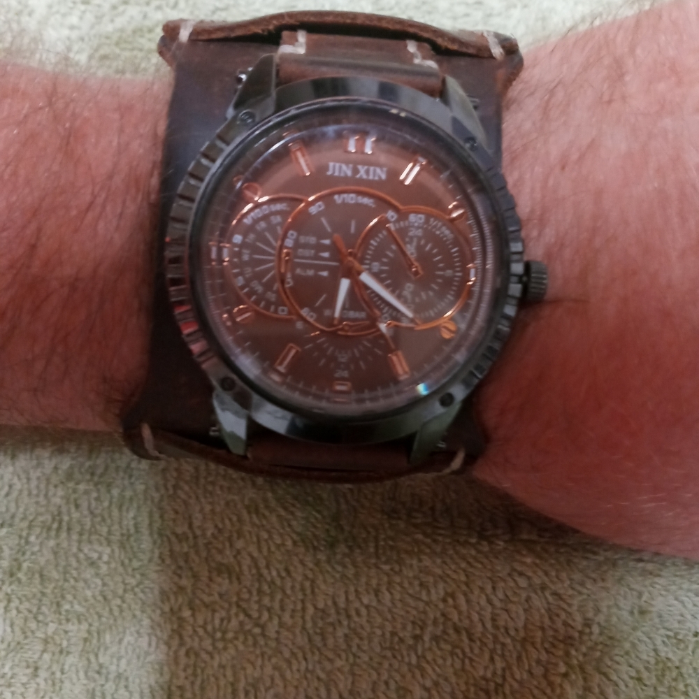 NWoT XL mens watch